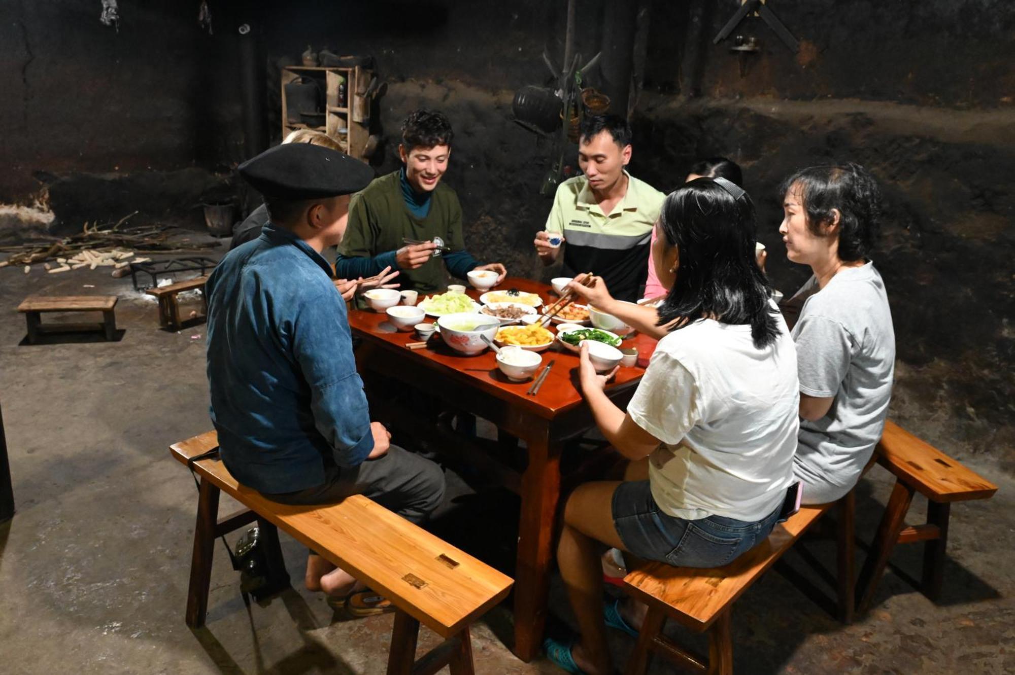 Nhà Cổ Lao Xa Homestay Hmong Dong Van  Extérieur photo